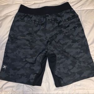 BRAND NEW WORN ONCE Men’s Lululemon shorts